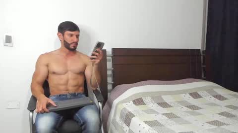 Snapshot of kevin_malone22 chatting on 02/25/25, 12:36 kevin_malone22 online show from 02/25/25, 12:36