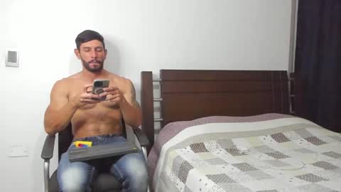 Snapshot of kevin_malone22 chatting on 02/25/25, 03:42 kevin_malone22 online show from 02/25/25, 03:42