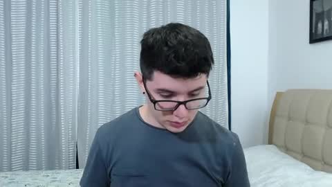 Snapshot of kevinhunts chatting on 09/26/25, 09:41 Kevin online show from 09/26/25, 09:41