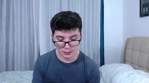 Snapshot of kevinhunts chatting on 10/03/25, 03:03 Kevin online show from 10/03/25, 03:03