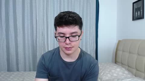 Snapshot of kevinhunts chatting on 11/04/25, 07:35 Kevin online show from 11/04/25, 07:35