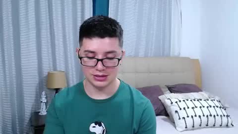 Kevin online show from 04/10/26, 01:22