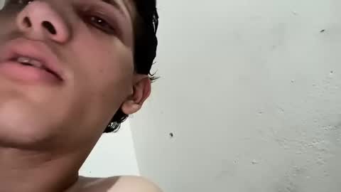 Snapshot of kevinkewma chatting on 02/01/25, 04:24 kevinkewma online show from 02/01/25, 04:24