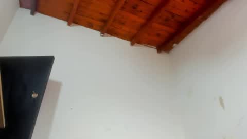 Snapshot of kevinkewma chatting on 09/17/25, 01:13 kevinkewma online show from 09/17/25, 01:13