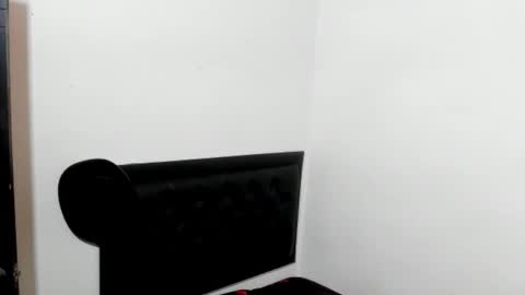 Snapshot of kevinkewma chatting on 11/02/25, 11:34 kevinkewma online show from 11/02/25, 11:34