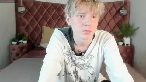 Kevin online show from 10/16/25, 03:13