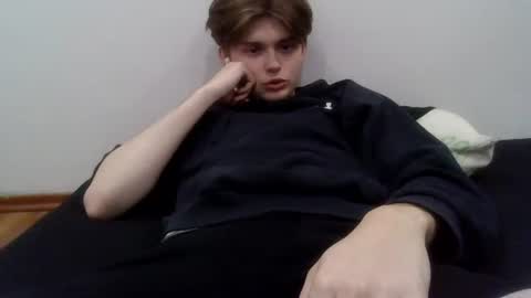 Snapshot of kevinmycroft chatting on 12/18/25, 04:02 kevinmycroft online show from 12/18/25, 04:02