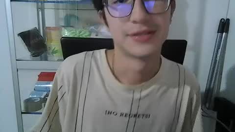 Snapshot of kevintdx chatting on 09/18/25, 02:57 kevintdx online show from 09/18/25, 02:57