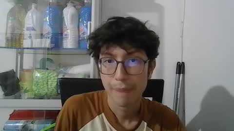 Snapshot of kevintdx chatting on 09/19/25, 02:57 kevintdx online show from 09/19/25, 02:57