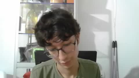 Snapshot of kevintdx chatting on 09/24/25, 03:21 kevintdx online show from 09/24/25, 03:21