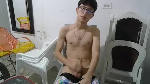 Snapshot of kevintdx chatting on 11/14/25, 04:22 kevintdx online show from 11/14/25, 04:22