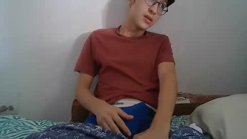 Snapshot of kevintdx chatting on 11/19/25, 07:03 kevintdx online show from 11/19/25, 07:03