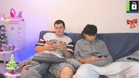 kevin and ottis online show from 12/19/25, 03:35