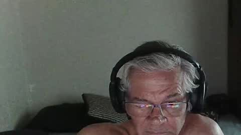 Snapshot of kevwestunder9696 chatting on 02/20/25, 10:37 kevwestunder9696 online show from 02/20/25, 10:37