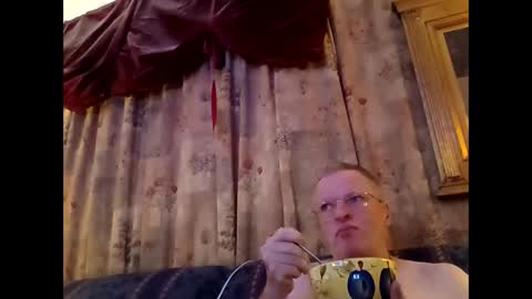 kevydaddyhubby2 online show from 01/19/26, 05:44