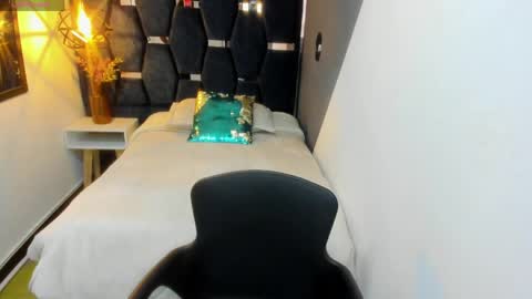 KEYLA BRUNETTE online show from 04/04/26, 11:40