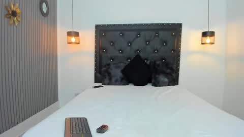 Snapshot of keylamonroy1 chatting on 03/12/25, 12:47 Keyla Megan and Loly online show from 03/12/25, 12:47