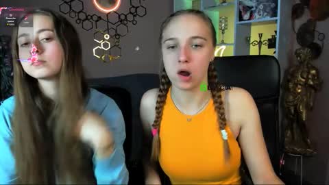 Snapshot of keylas_moan chatting on 10/17/25, 12:30 Keylas online show from 10/17/25, 12:30