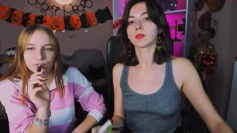 Snapshot of keylas_moan chatting on 10/22/25, 12:38 Keylas online show from 10/22/25, 12:38