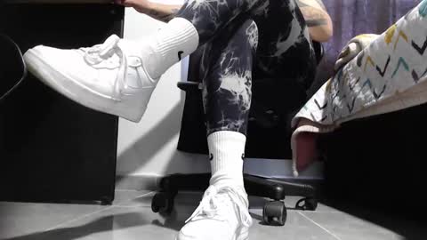     online show from 02/25/26, 06:39