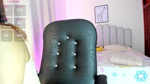 Snapshot of keylly_cute chatting on 02/19/25, 03:28 keylly online show from 02/19/25, 03:28