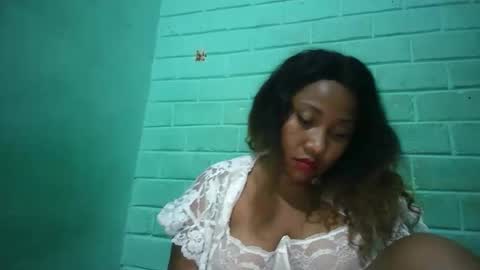 kezia0910 online show from 11/22/25, 07:02