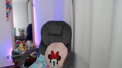 Snapshot of khal_girl chatting on 03/16/26, 01:33 Liss online show from 03/16/26, 01:33