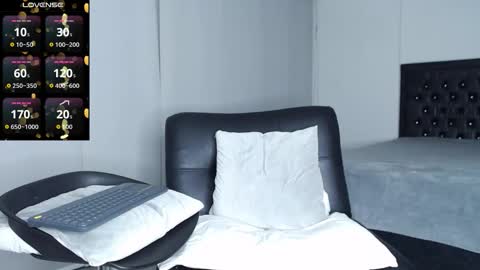 Snapshot of khalidrumie chatting on 10/23/25, 01:05 Khalid Rumie online show from 10/23/25, 01:05