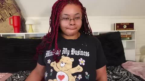 Khaya online show from 03/18/26, 08:28