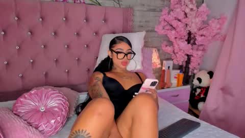 Khelany Isyy  online show from 09/14/25, 01:43