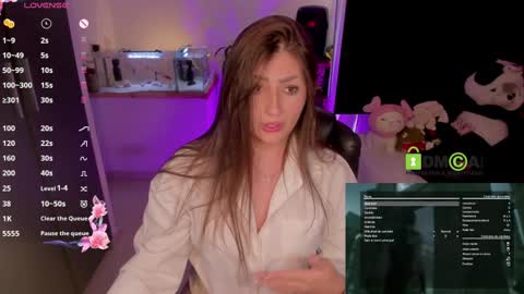 Snapshot of khionebesset chatting on 01/09/25, 01:56 Khi. online show from 01/09/25, 01:56