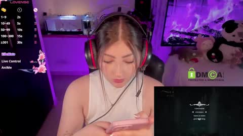 Snapshot of khionebesset chatting on 01/28/25, 10:12 Khi. online show from 01/28/25, 10:12