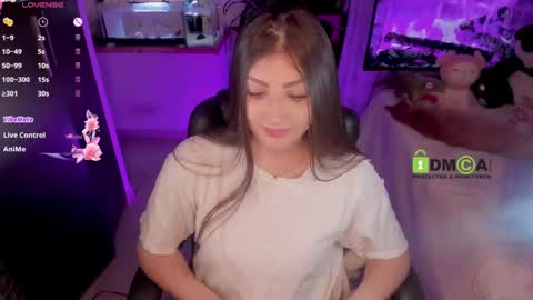 Snapshot of khionebesset chatting on 01/29/25, 12:02 Khi. online show from 01/29/25, 12:02