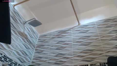 Snapshot of khloe33 chatting on 02/08/26, 03:48 khloe33 online show from 02/08/26, 03:48