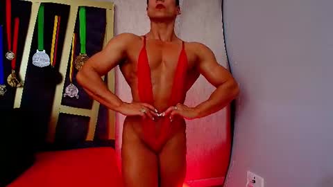 Snapshot of khloe_rossich chatting on 07/07/26, 06:12 online show from 07/07/26, 06:12