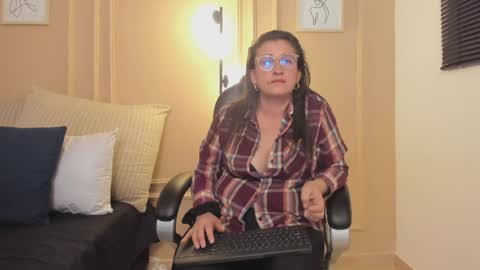 khloe_sp_ online show from 06/09/26, 02:45