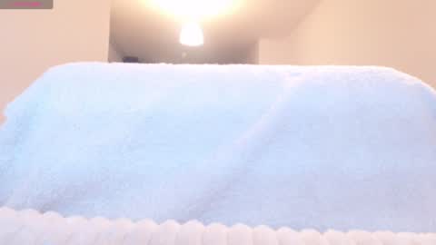 Khloe online show from 02/06/25, 05:09