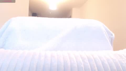 Khloe online show from 02/12/25, 04:33