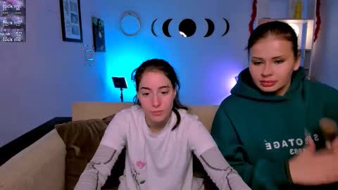 Snapshot of khloebeauty chatting on 02/02/26, 08:40 khloebeauty online show from 02/02/26, 08:40