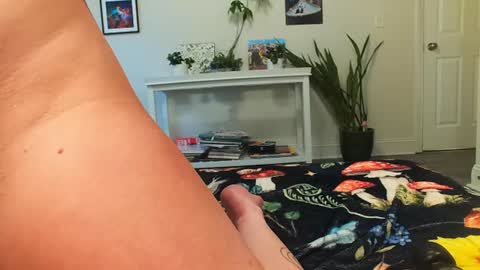 Khloe online show from 06/18/26, 07:29