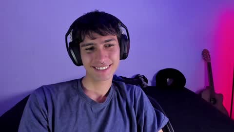 Snapshot of khozler_ chatting on 02/02/25, 01:55 khozler_ online show from 02/02/25, 01:55