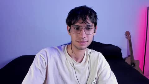 Snapshot of khozler_ chatting on 02/13/25, 08:38 khozler_ online show from 02/13/25, 08:38