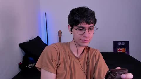 Snapshot of khozler_ chatting on 03/07/25, 03:08 khozler_ online show from 03/07/25, 03:08