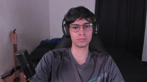 Snapshot of khozler_ chatting on 09/13/25, 02:17 khozler_ online show from 09/13/25, 02:17