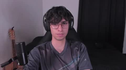 Snapshot of khozler_ chatting on 09/14/25, 03:05 khozler_ online show from 09/14/25, 03:05