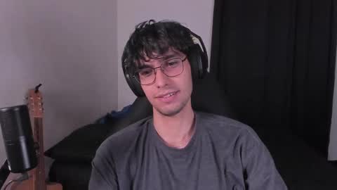 Snapshot of khozler_ chatting on 09/15/25, 05:18 khozler_ online show from 09/15/25, 05:18