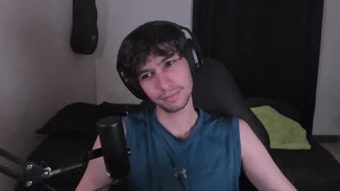 Snapshot of khozler_ chatting on 09/26/25, 01:42 khozler_ online show from 09/26/25, 01:42