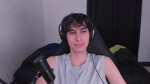 Snapshot of khozler_ chatting on 10/07/25, 01:14 khozler_ online show from 10/07/25, 01:14