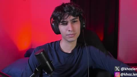 Snapshot of khozler_ chatting on 10/29/25, 02:36 khozler_ online show from 10/29/25, 02:36