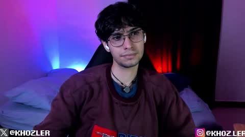 Snapshot of khozler_ chatting on 12/05/25, 03:37 khozler_ online show from 12/05/25, 03:37